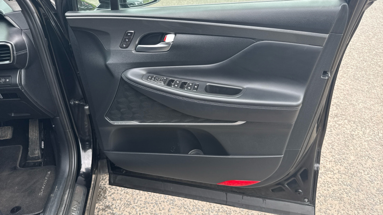 Hyundai SANTA FE 1.6 TGDi Hybrid Ultimate 5dr 4WD Auto Hybrid Estate